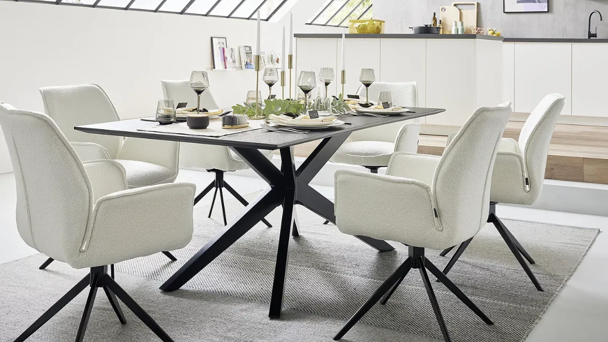 musterring-esszimmer-tiama-esstisch-ausziehbar-stuehle-creme